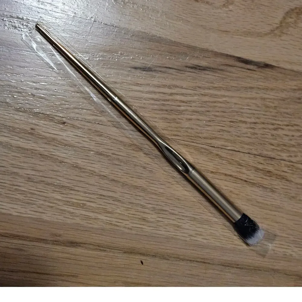 F.A.R.A.H.  Tapered Blending Brush 35E Gold Collection ~ NEW